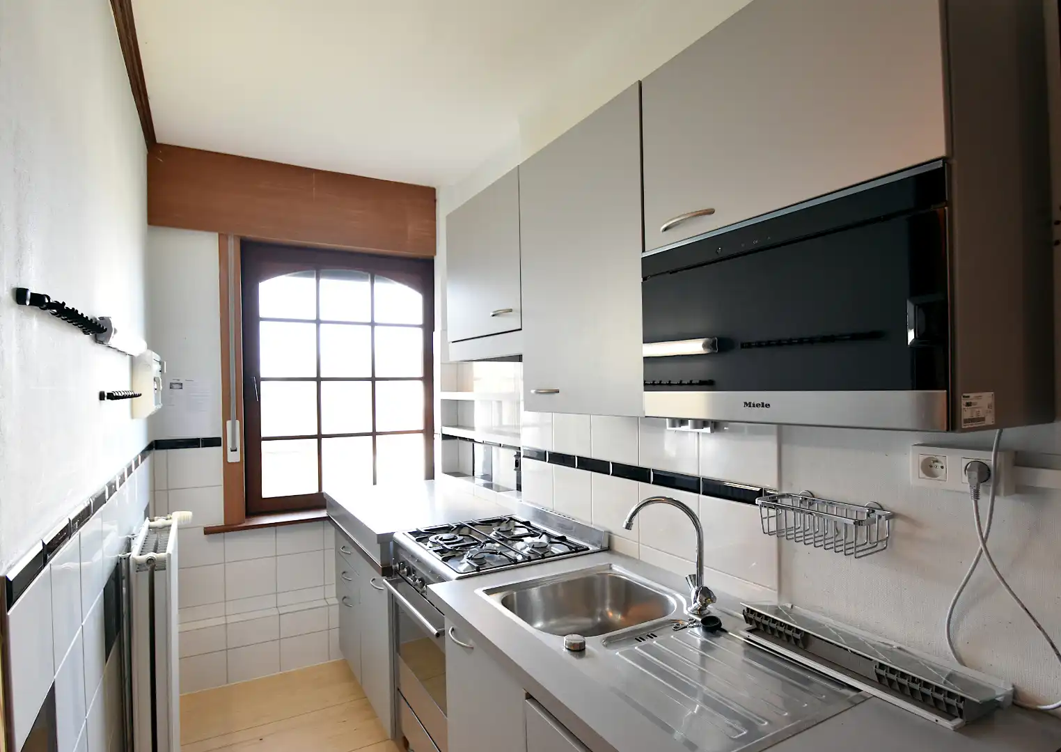 Residentie White and Red Rose – Lichtrijk appartement met karakter in de Concessie van De Haan foto 5