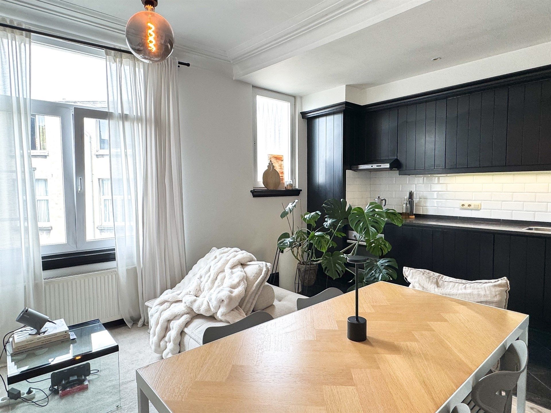 Fijn appartement met 1 slaapkamer en open keuken foto 5