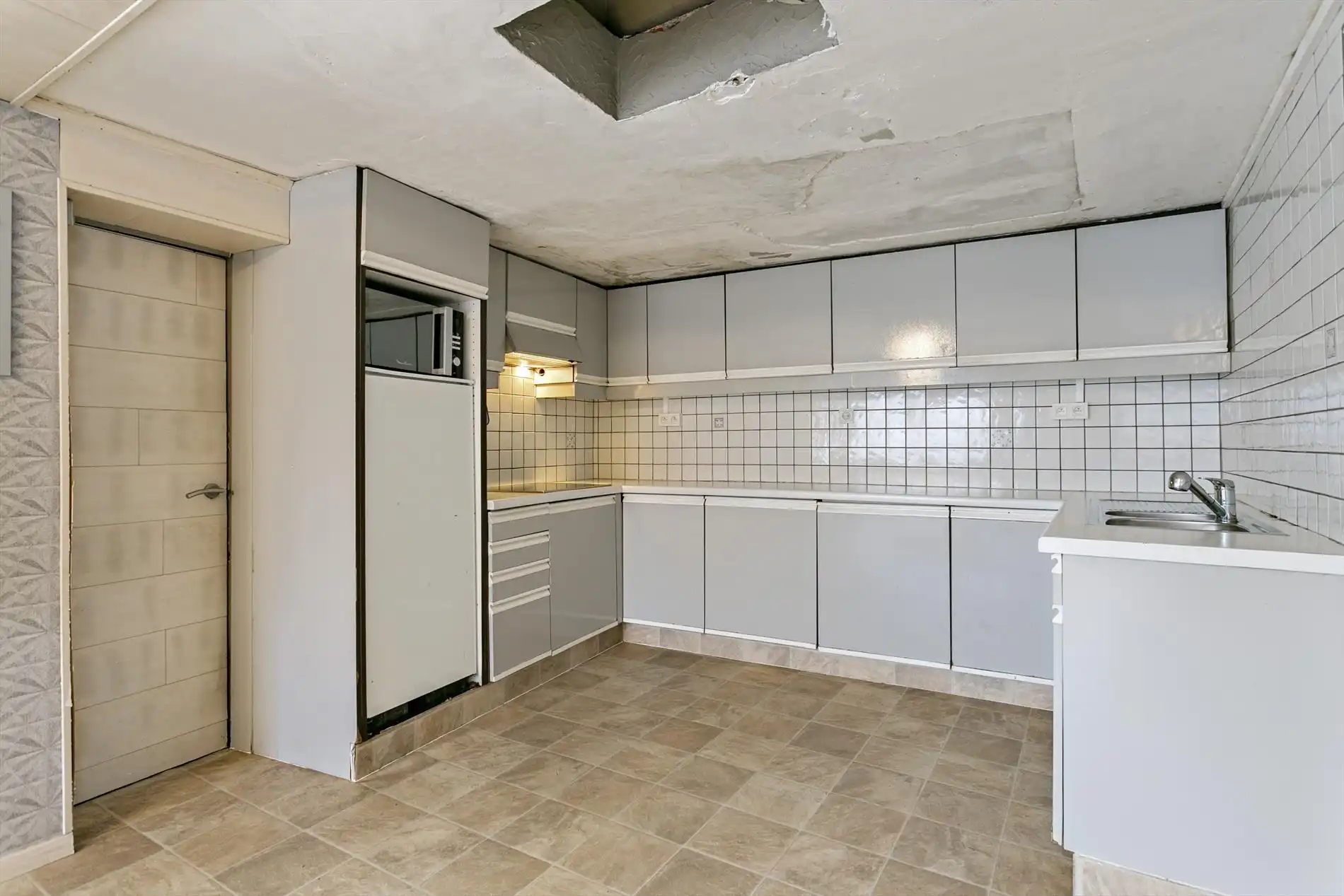 Woning met 2/3 slaapkamers op 595 m², rustig gelegen in Geel-centrum ! foto 15