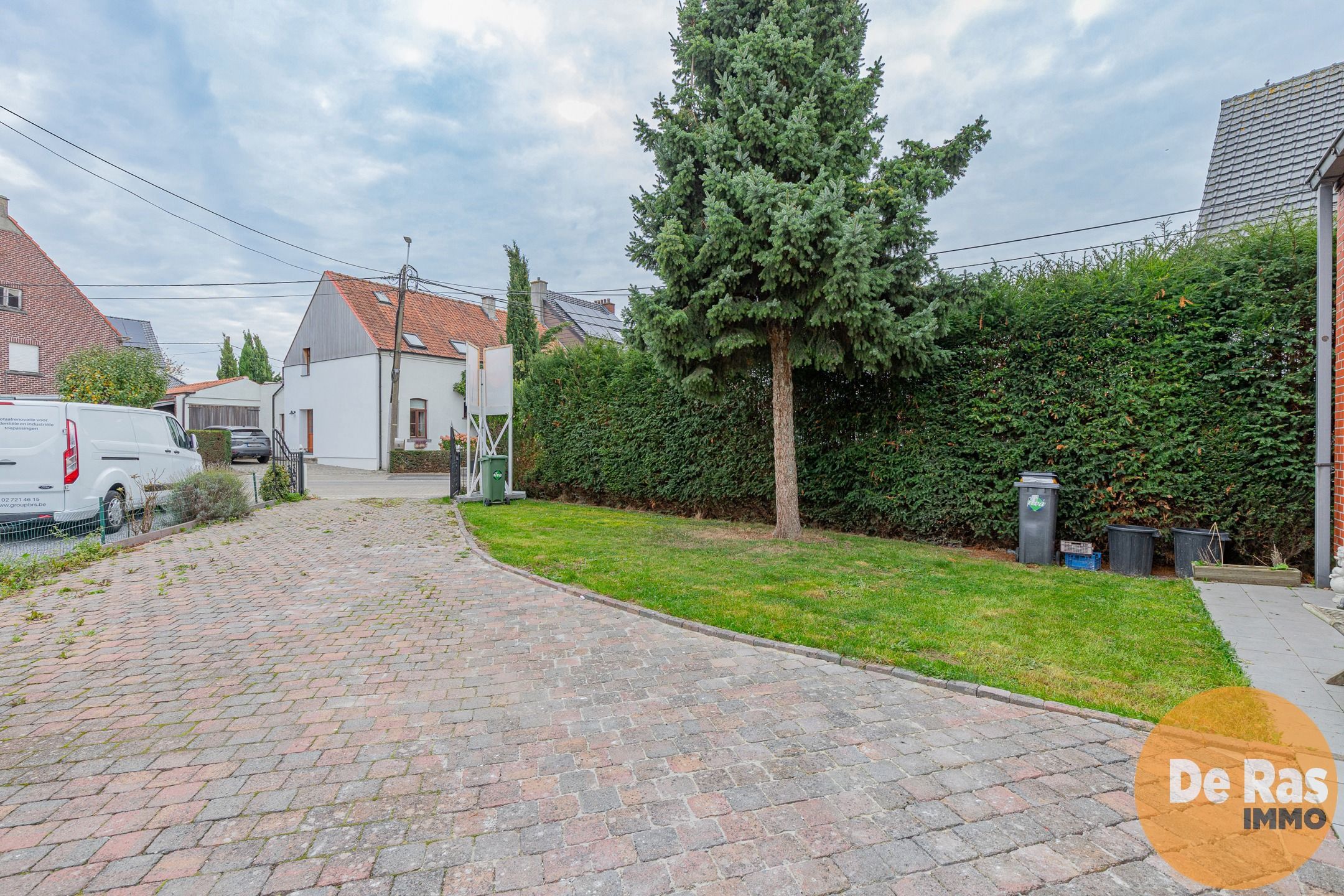 ERPE MERE Charmante woning met tuin en garage aan stadsrand foto 17