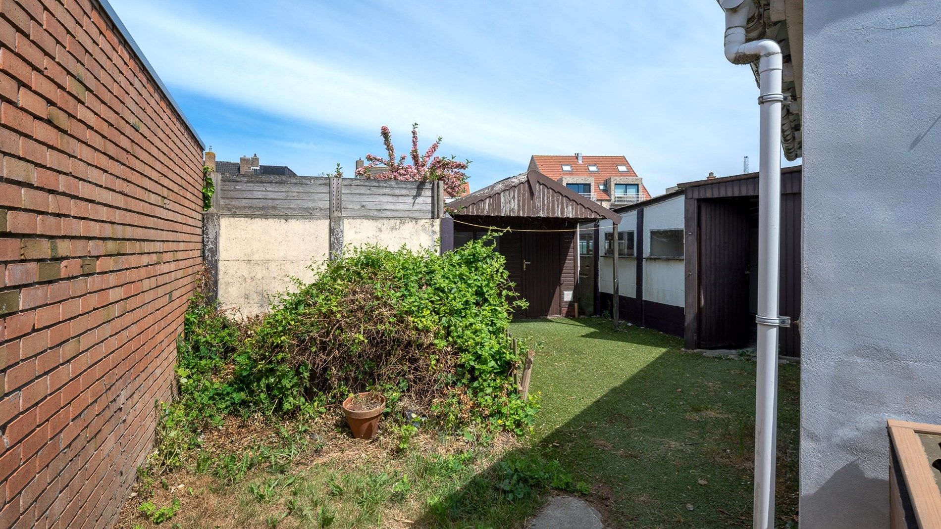 Interessante woning met parking & tuin te Heist-centrum foto 16