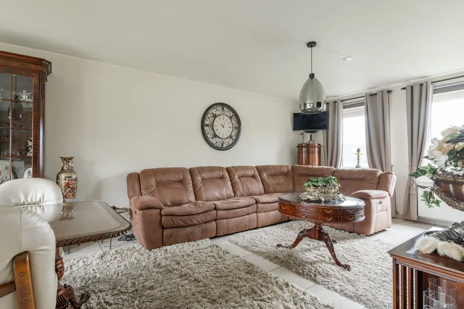 Zeer ruime en energiezuinige woning nabij het centrum van Lindel-Overpelt foto 6