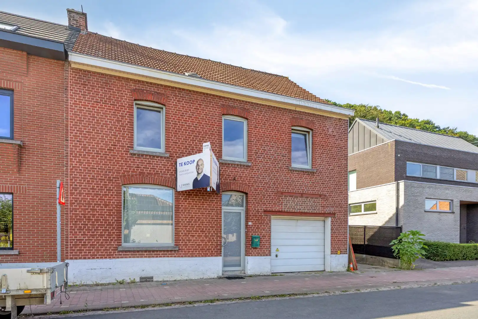Halfopen bebouwing met 5 ruime slaapkamers, 2 badkamers, garage en tuin in Holsbeek – bewoonbare oppervlakte 214m² foto 2