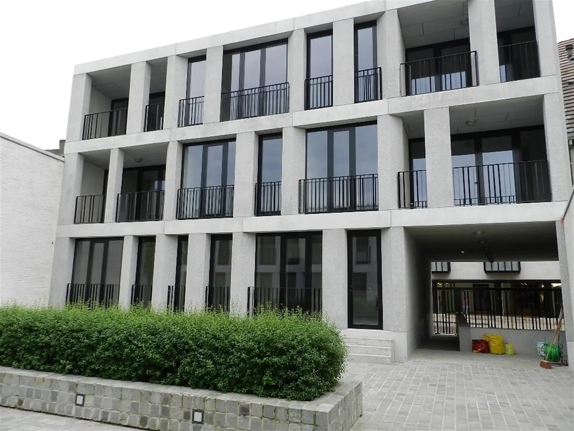 Exclusieve moderne woning met gemeenschappelijke binnentuin en ondergrondse autostaanplaats.  foto 20