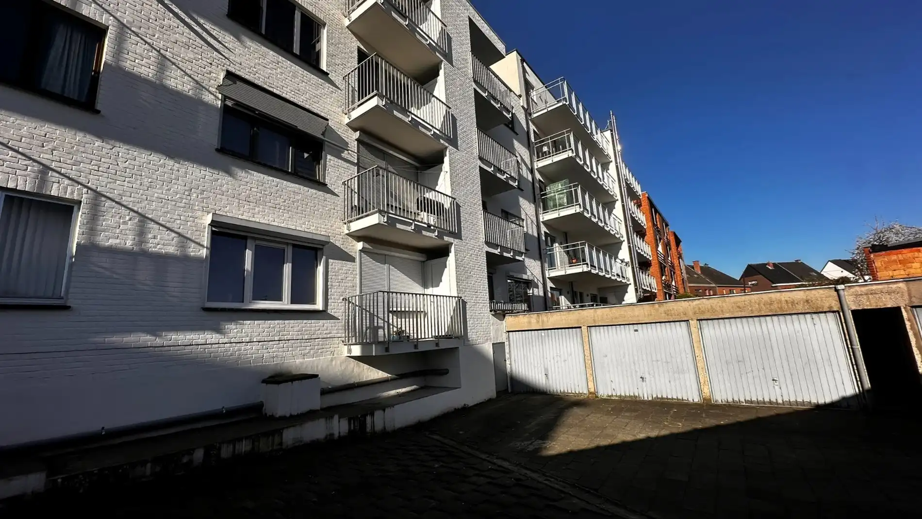 Garagebox te koop te Lokeren foto 4