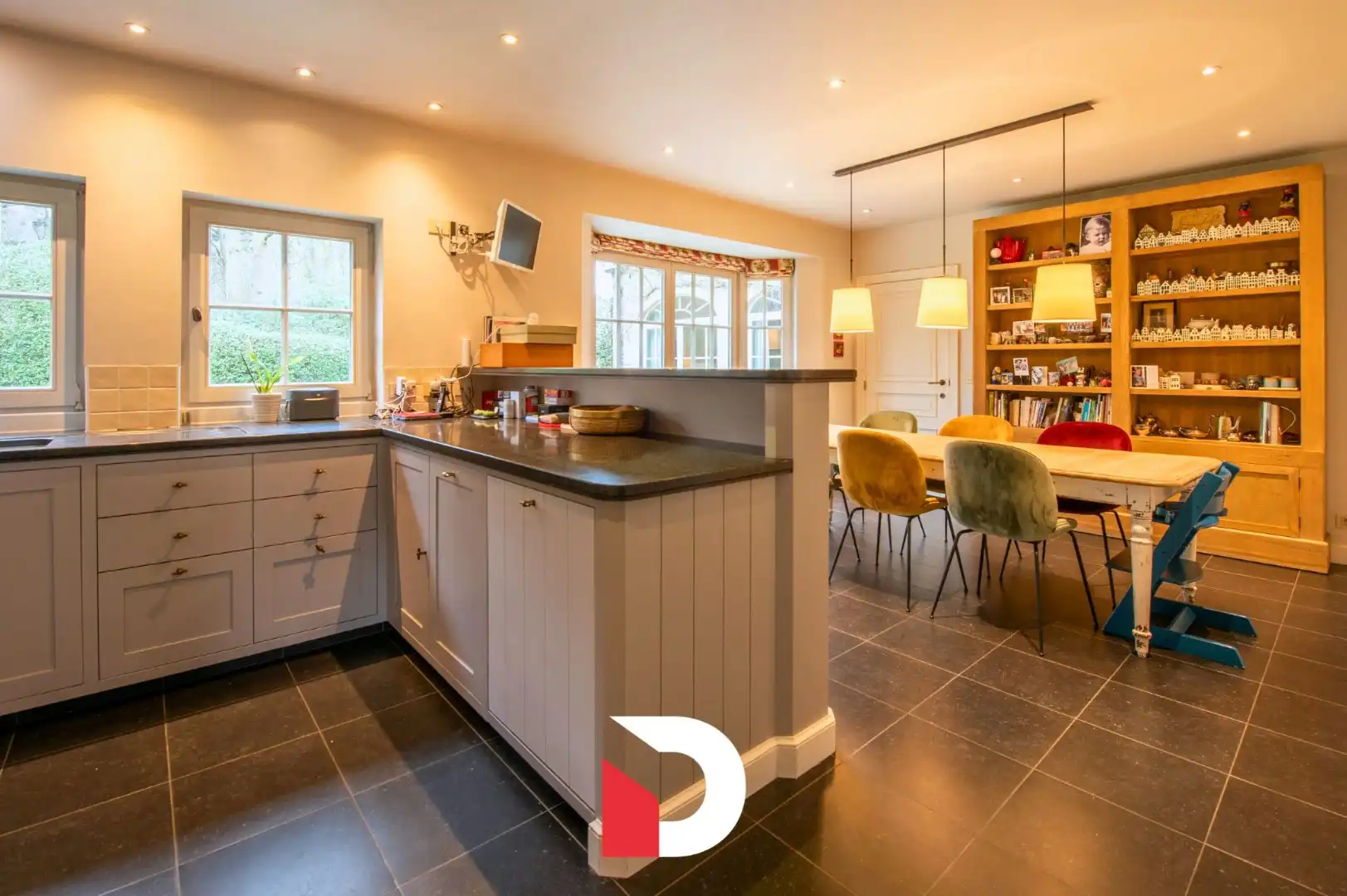 Exclusief landhuis op uniek domein aan Merkemveld te Zedelgem foto 14