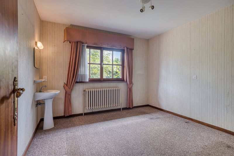 Vrijstaande ruime bungalow foto 6