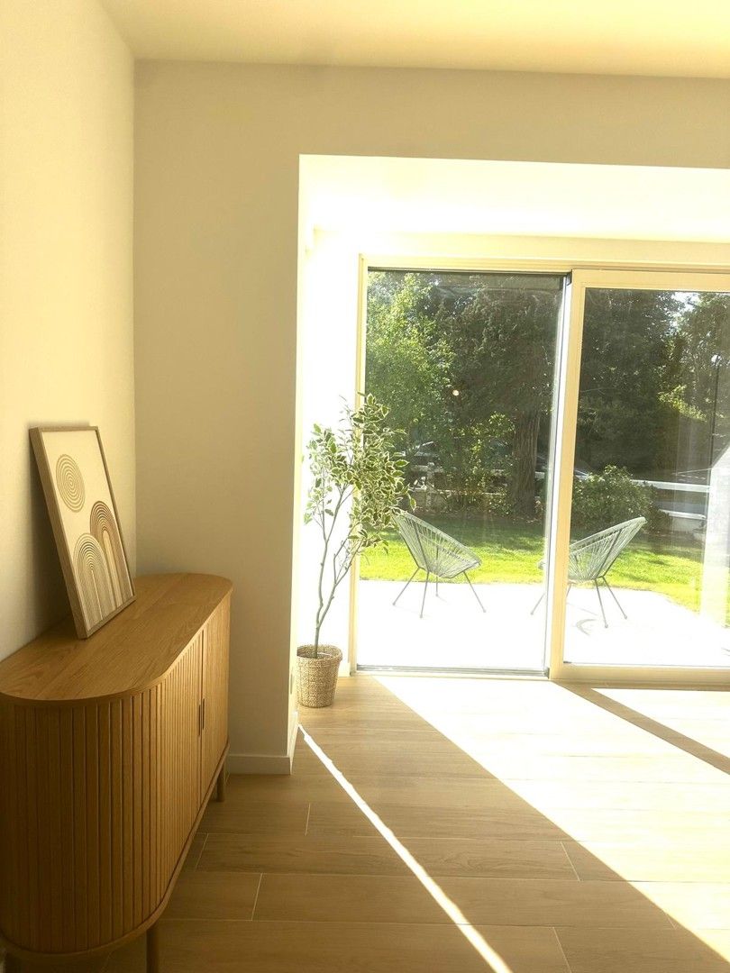 Instapklare, recent gerenoveerde woning op toplocatie in Laarne foto 9