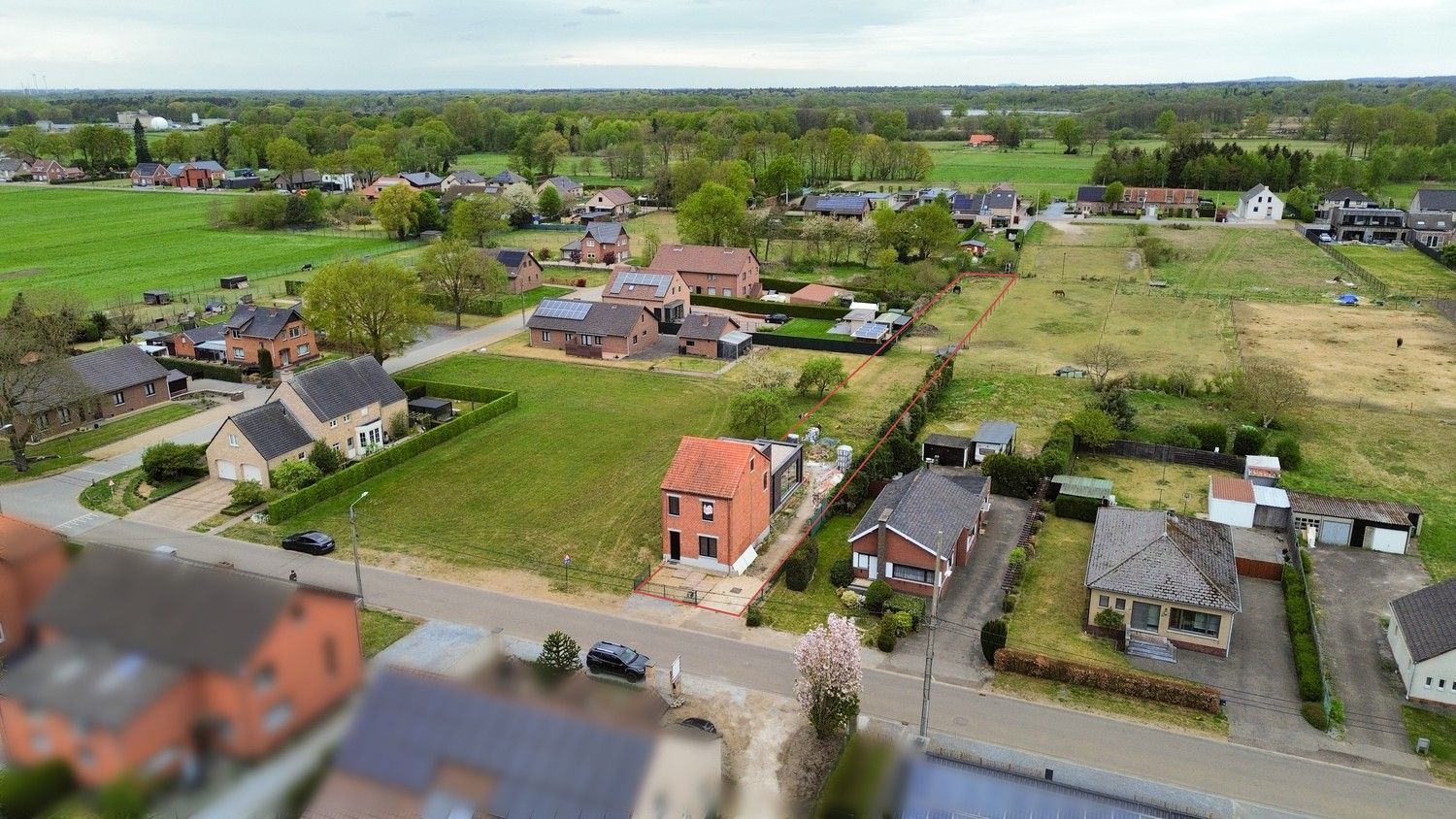 🏡  Casco woning met bijbouw op royaal perceel van 15a foto 15