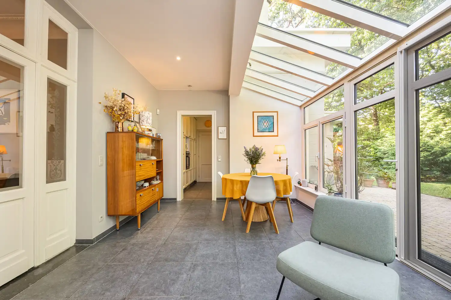Instapklare en karaktervolle villa op toplocatie, gelegen op een ruim perceel van +-2450m², omgeven door rust, privacy en groen foto 15
