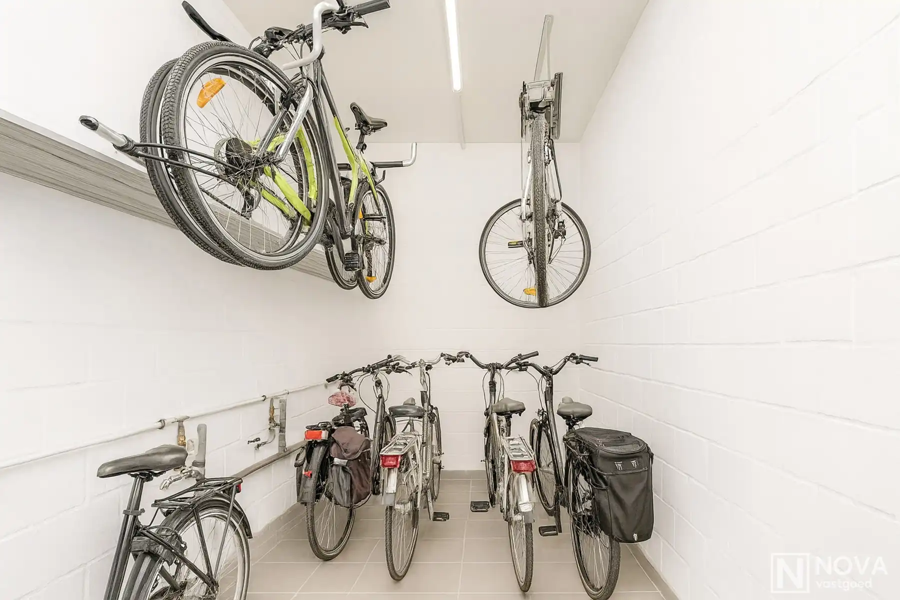 Uitstekend gelegen appartement met 2 slaapkamers op de Kaai. foto 12