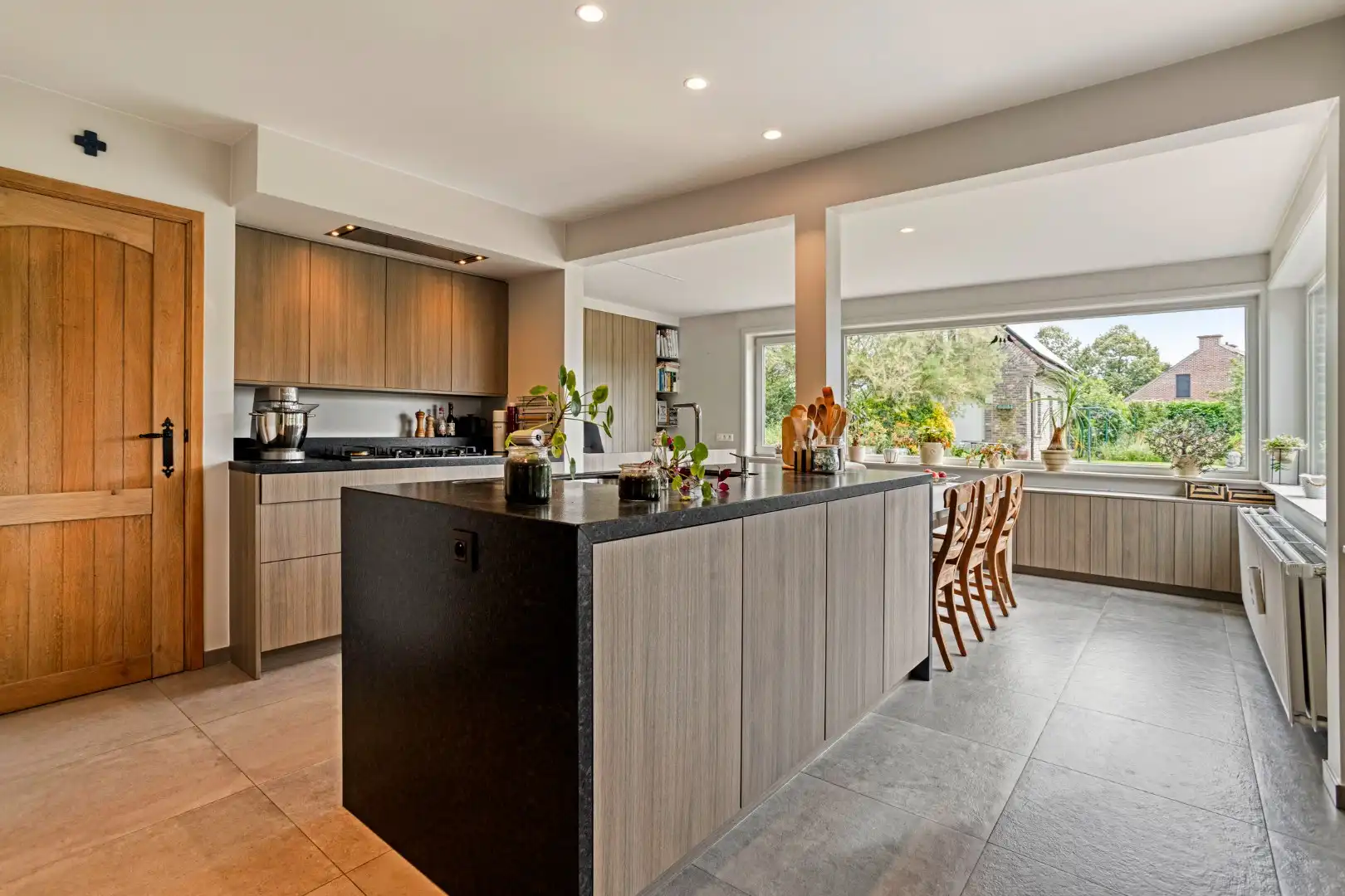 Prachtige, uiterst verzorgde villa met oogverblindende tuin op 903 m2! foto 5