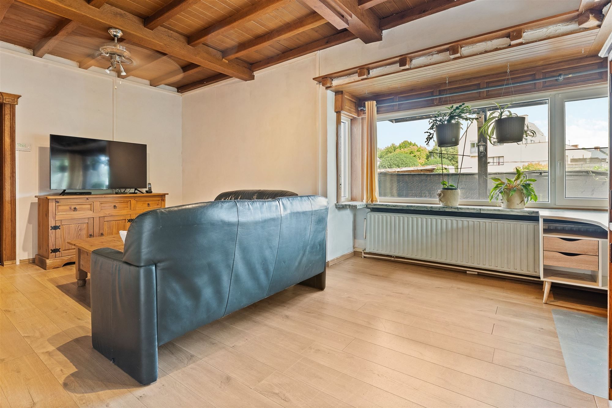 GERENOVEERDE WONING OP CENTRALE LIGGING foto 6