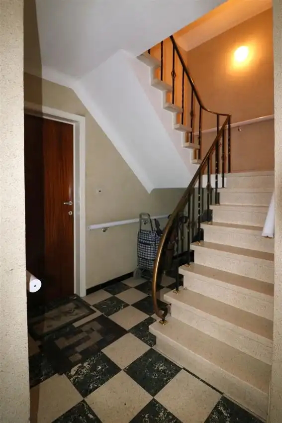 Appartement met 2 slaapkamers en garage te midden van centrum foto 20