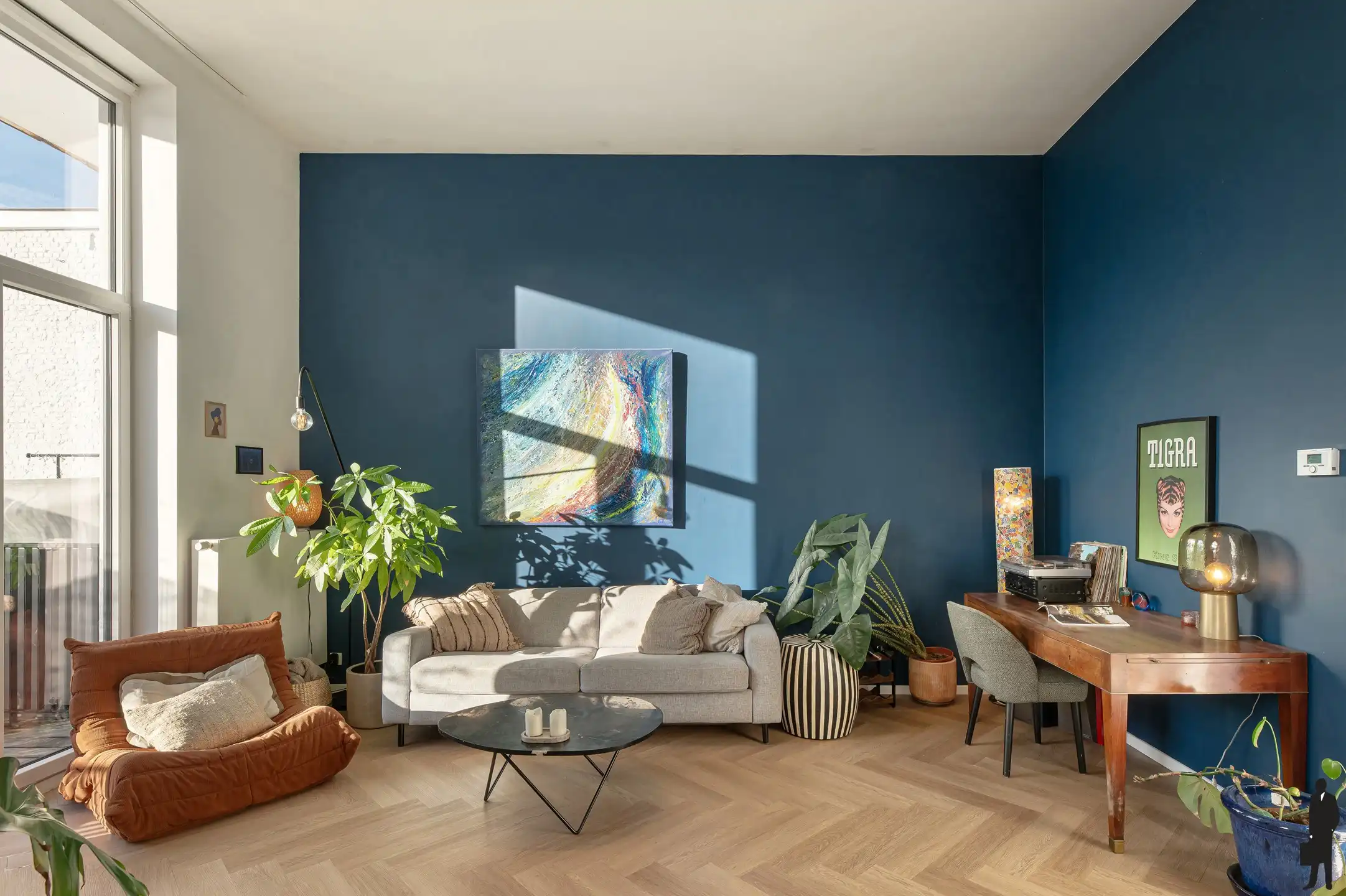 Lichtrijk appartement met hoge plafonds en terras foto 2