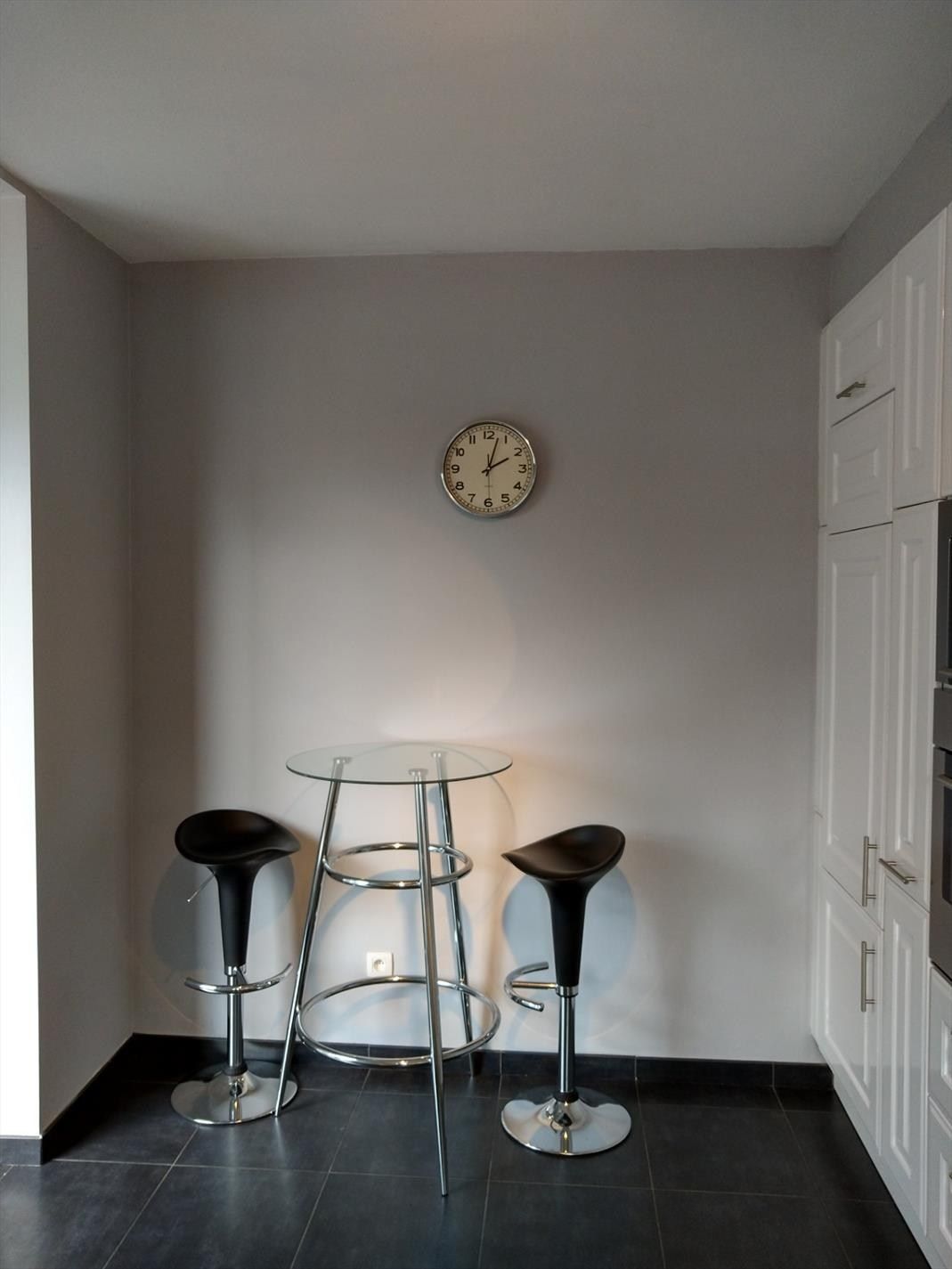 een ruim en deels bemeubeld duplexappartement met terrassen, autostaanplaats en berging foto 7