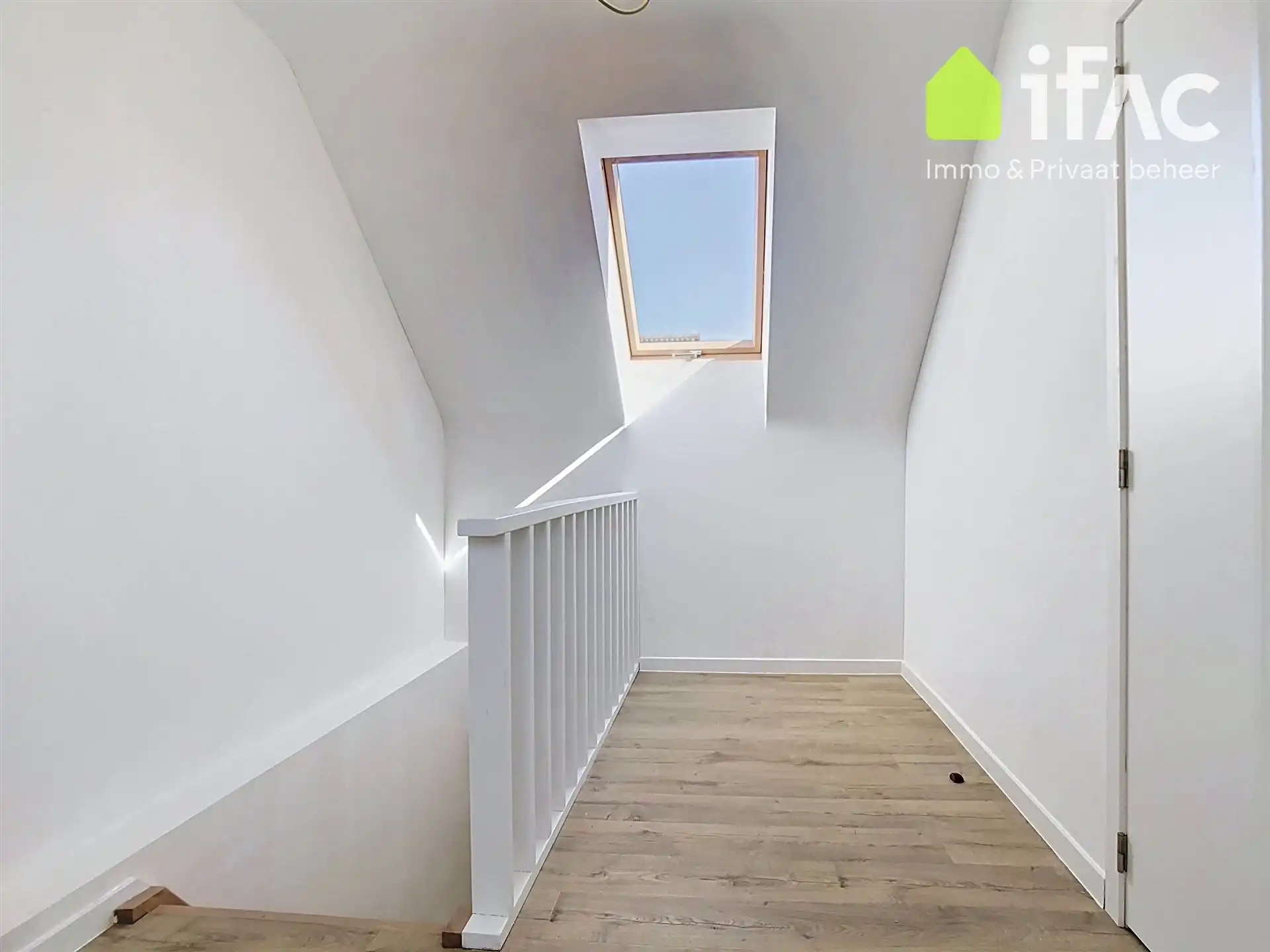 Volledig gerenoveerde (EPC A!) woning op toplocatie foto 27