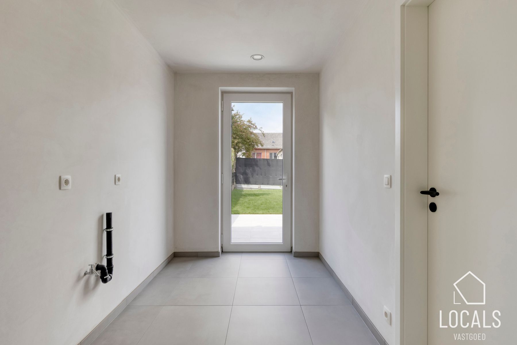 Nieuwbouw HOB met garage, tuin & 4 slaapkamers foto 8