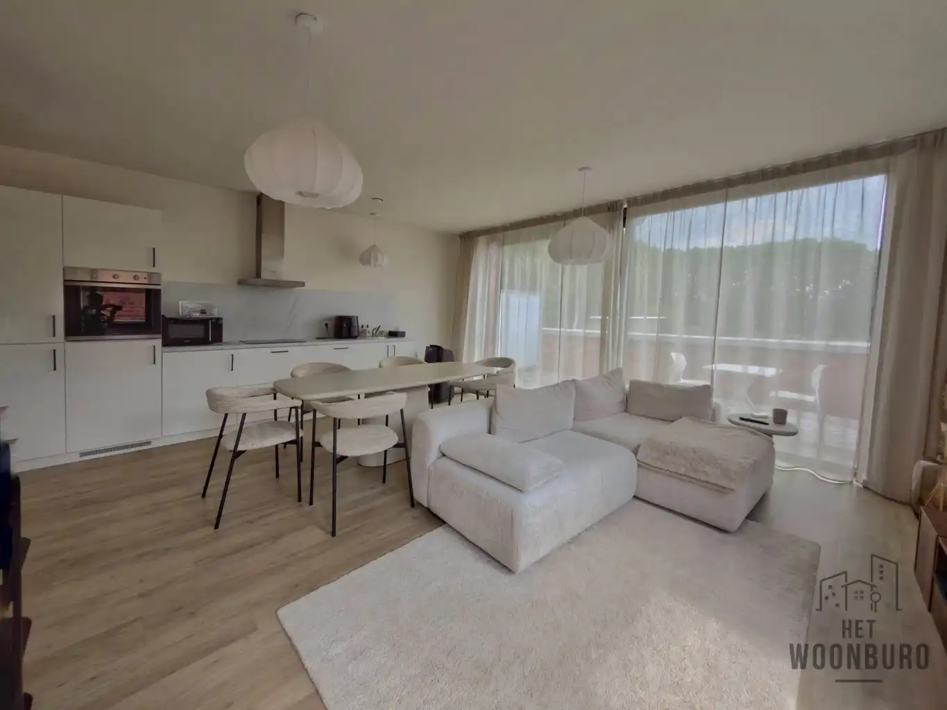 Appartement 1e verd. met autostaanplaats foto 5