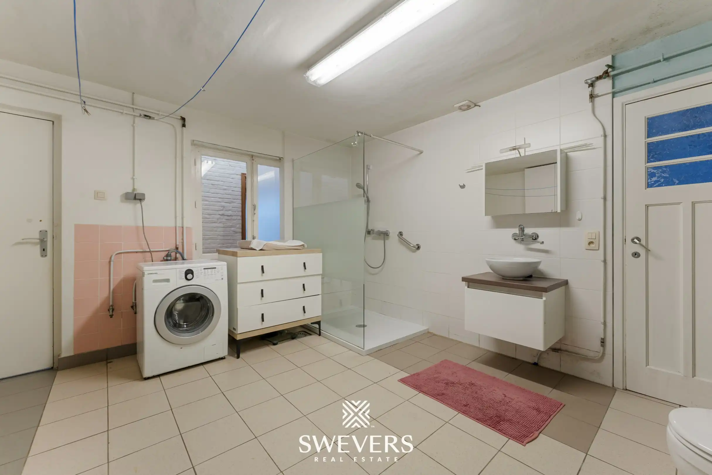 Te renoveren woning met 4 slaapkamers, grote tuin en omliggende velden op rustige ligging nabij centrum Diepenbeek foto 28