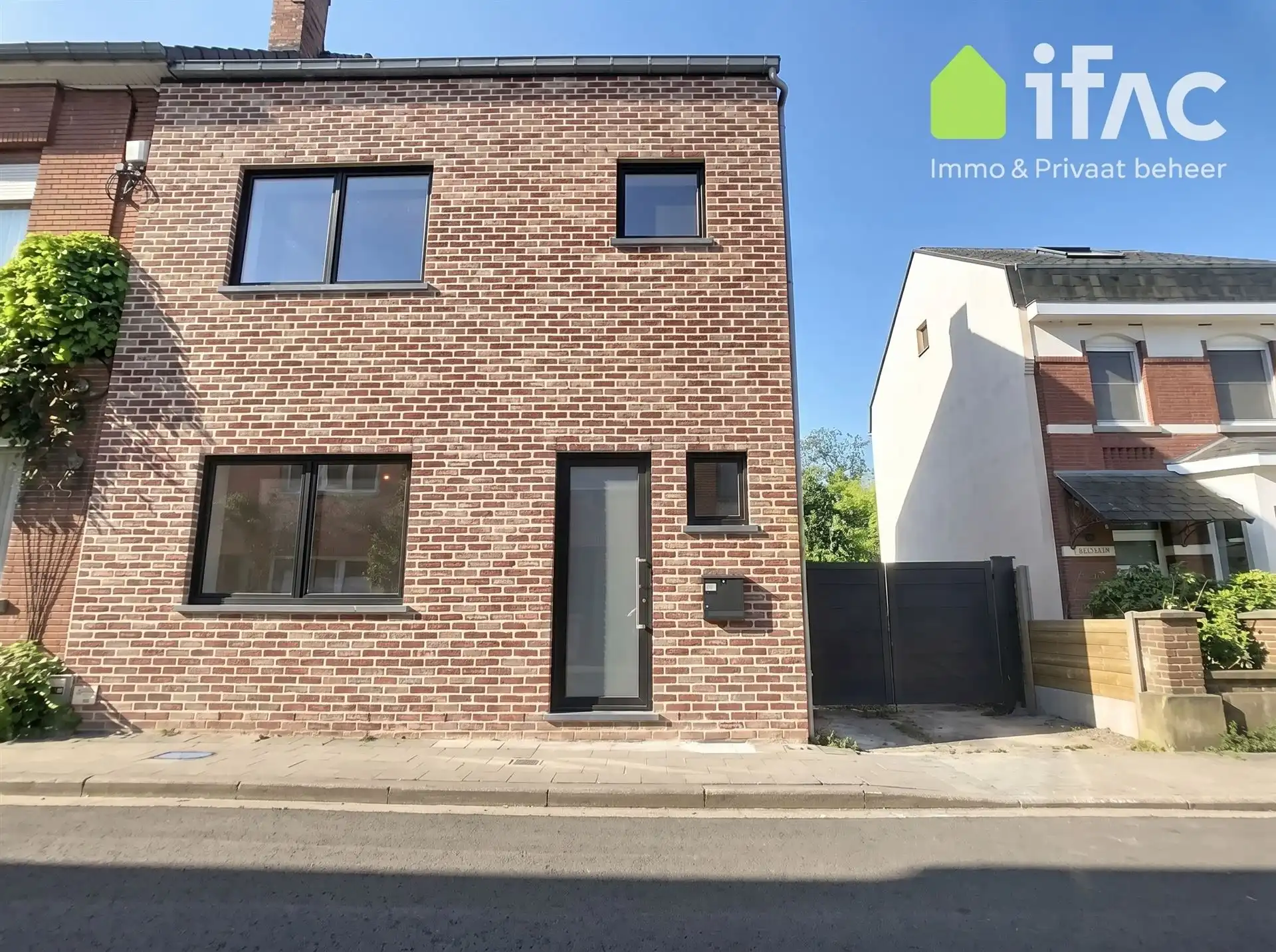 Volledig gerenoveerde (EPC A!) woning op toplocatie foto 2