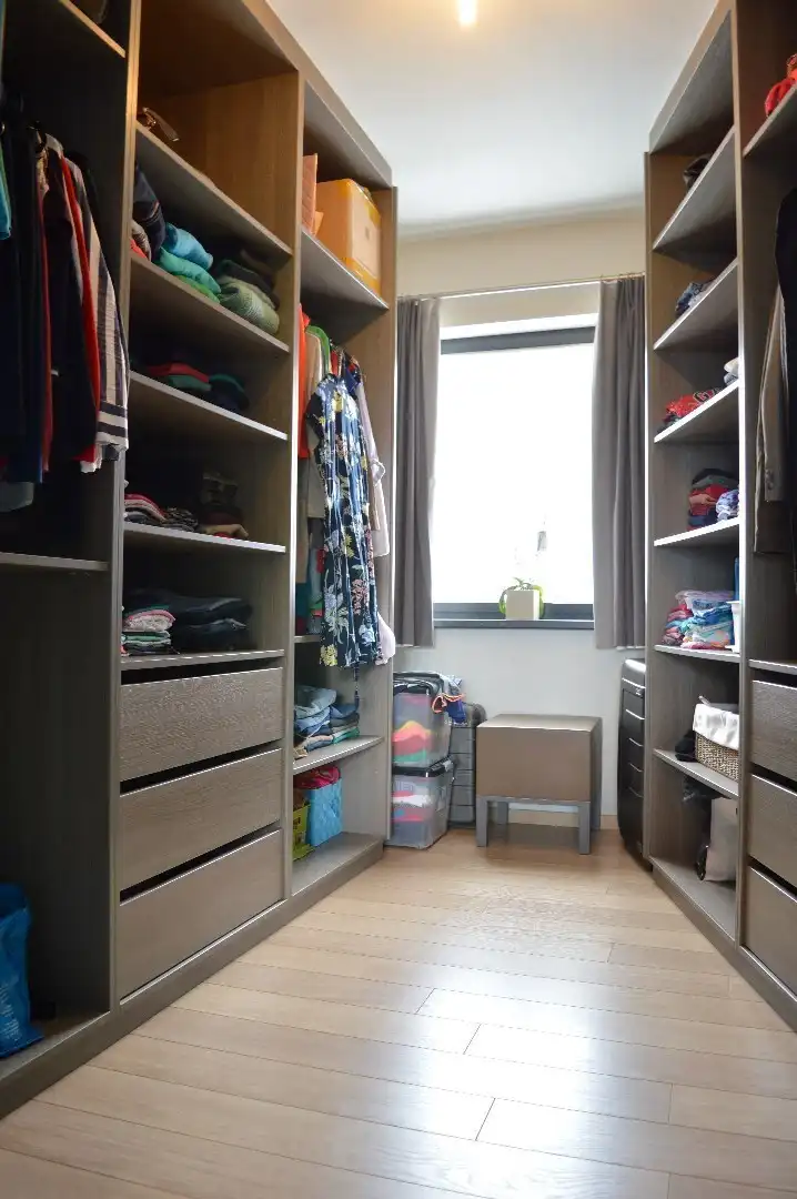 Instapklaar pareltje met 3 slaapkamers, praktijkruimte en toffe tuin te koop centrum-Bellegem foto 16