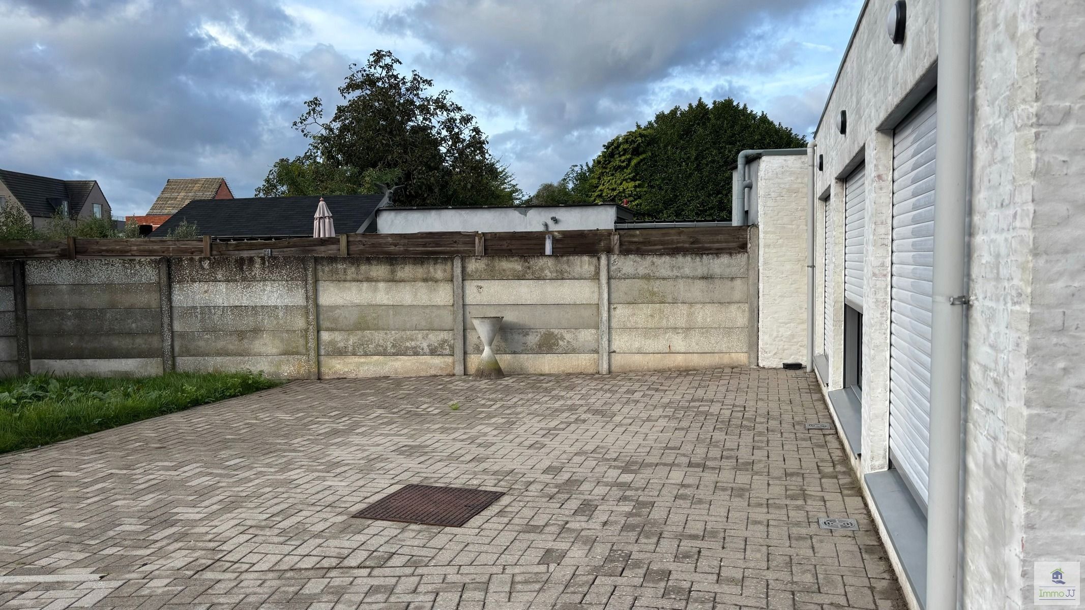 Gemeubelde studentenkamer met eigen sanitair  foto 9