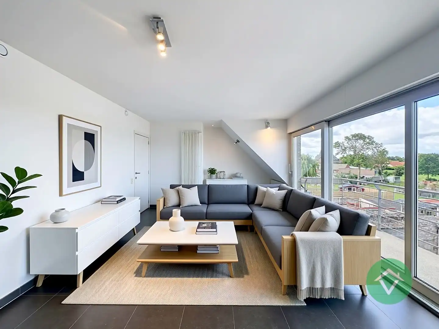 Geïnstalleerd en lichtrijk appartement met twee slaapkamers te Moere, Gistel foto 4