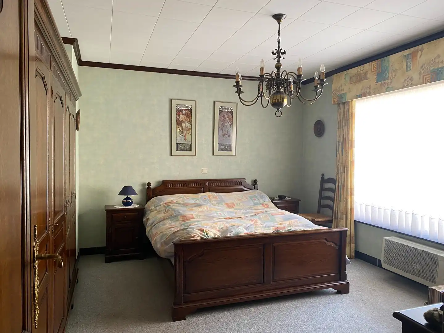 Authentieke bungalow met inpandige garage en grote tuin foto 7