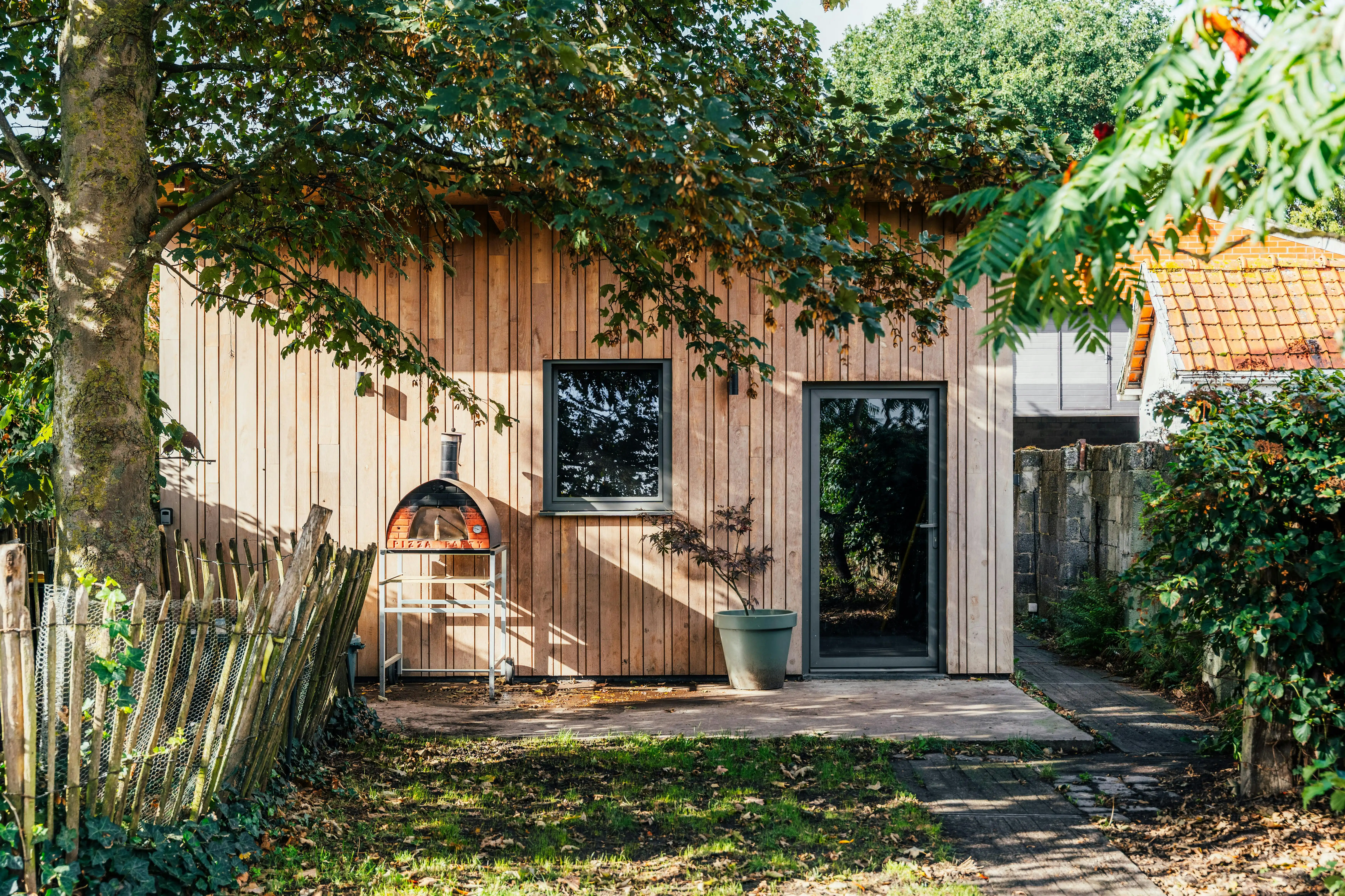 Instapklare herenwoning met ruim bijgebouw  foto 17