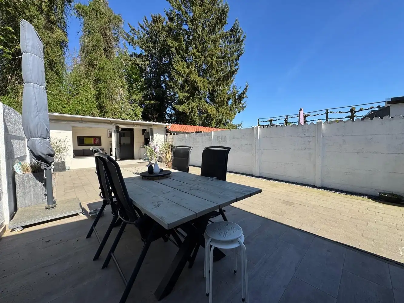 Gerenoveerde woning foto 12