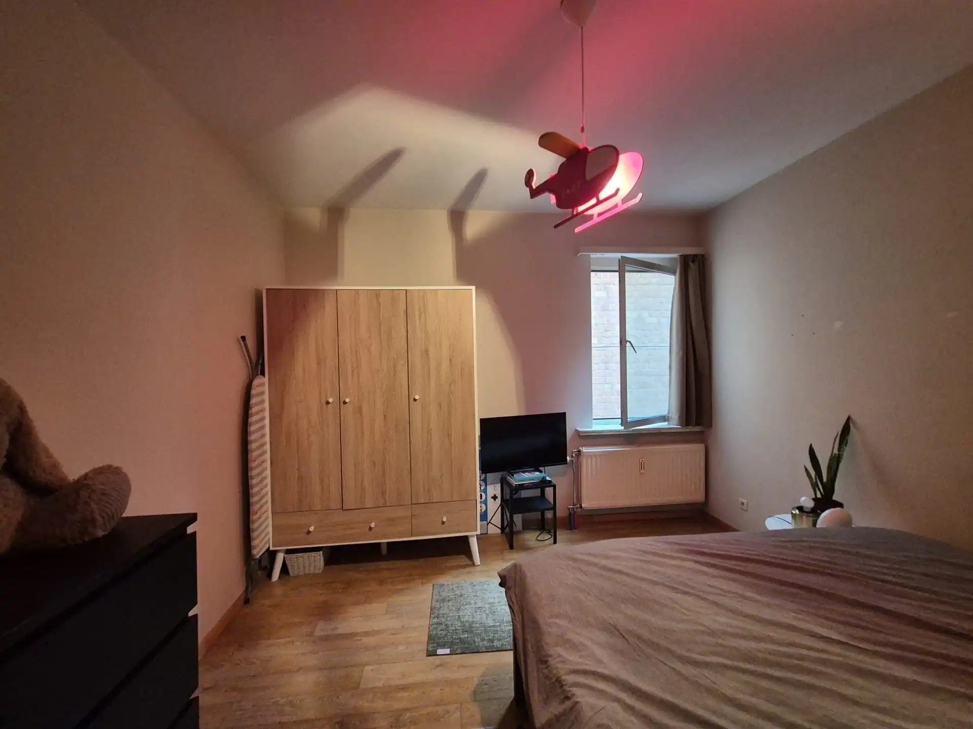 Interessant gelegen appartement met terras en garage. foto 16