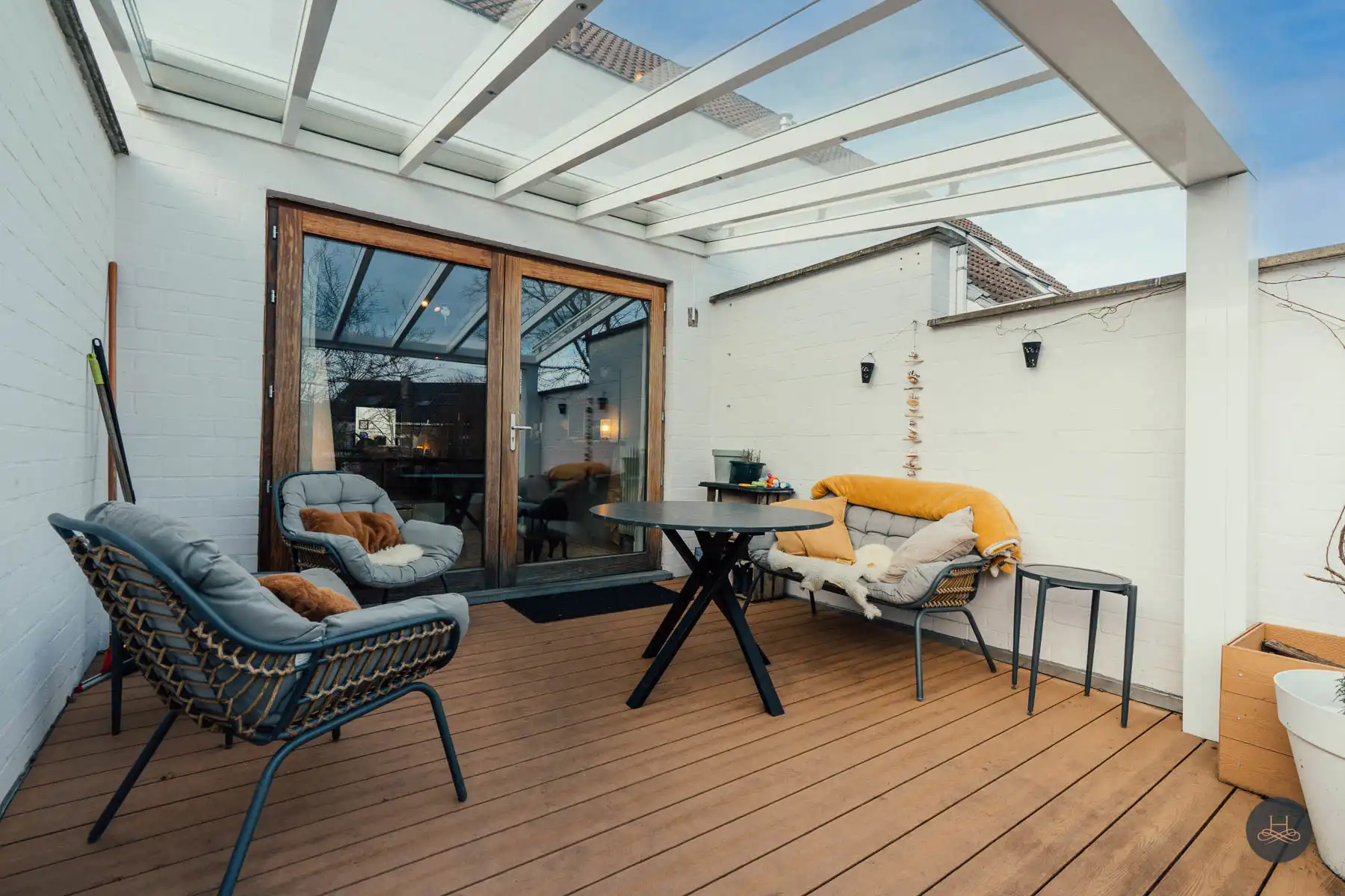 Uniek, instapklaar appartement met grote tuin op toplocatie foto 19