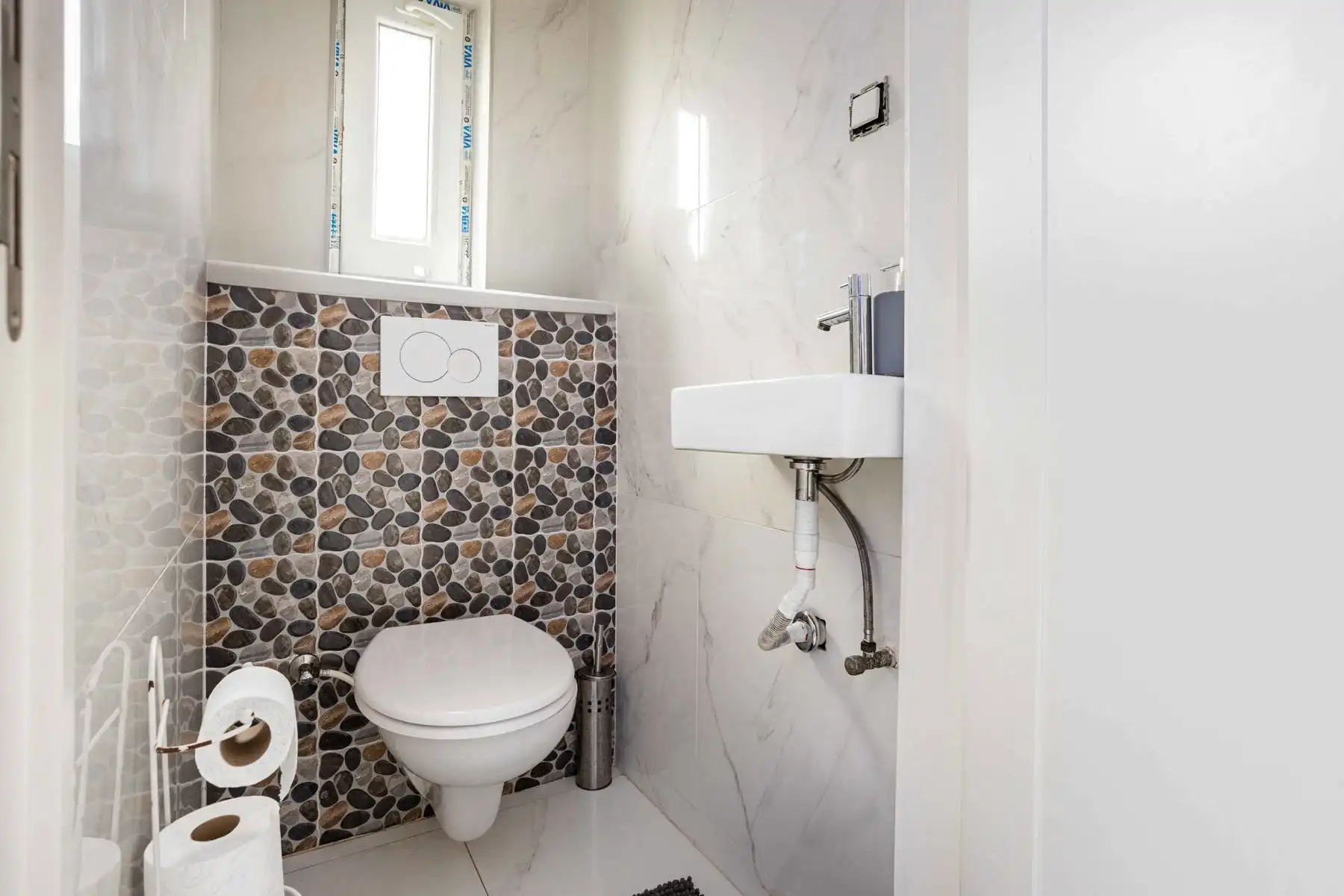 Instapklare HOB met 4 slaapkamers en tuin! foto 12