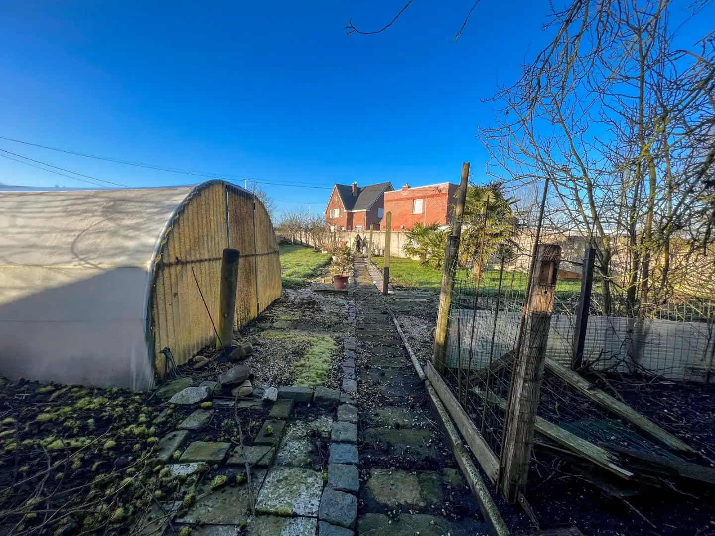 TE RENOVEREN WONING OP EEN PERCEEL VAN 8.000M² foto 13