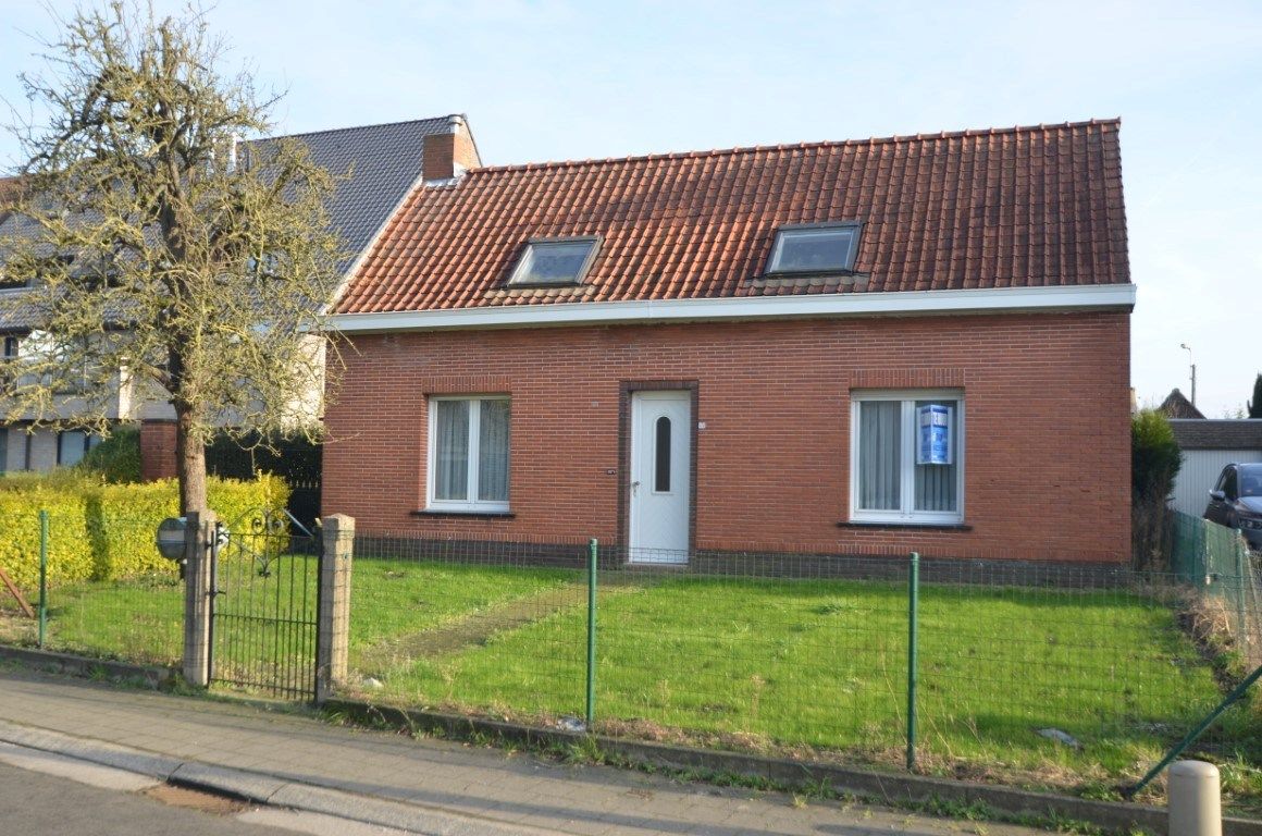 Woning met 3 slpk, tuin en garage foto {{pictureIndex}}