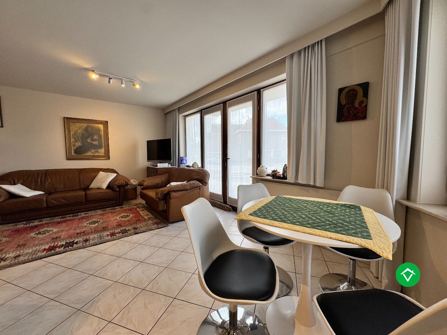 Gelijkvloers appartement met 2 slaapkamers in hartje Koekelare foto 5