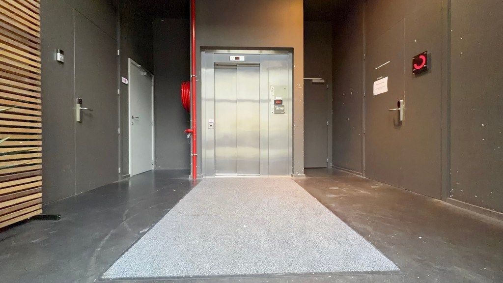 Instapklaar kantoor te huur in wijk Zurenborg te Antwerpen foto 14