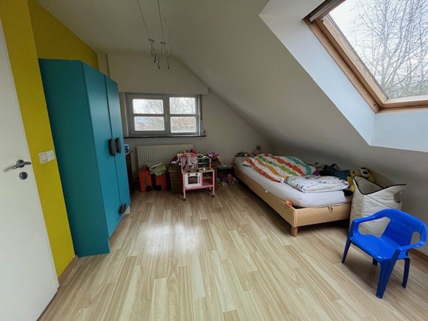Ruime woning met 4 slaapkamers, tuin en garage in 'Sint Lucaswijk' te Ekeren.  foto 18