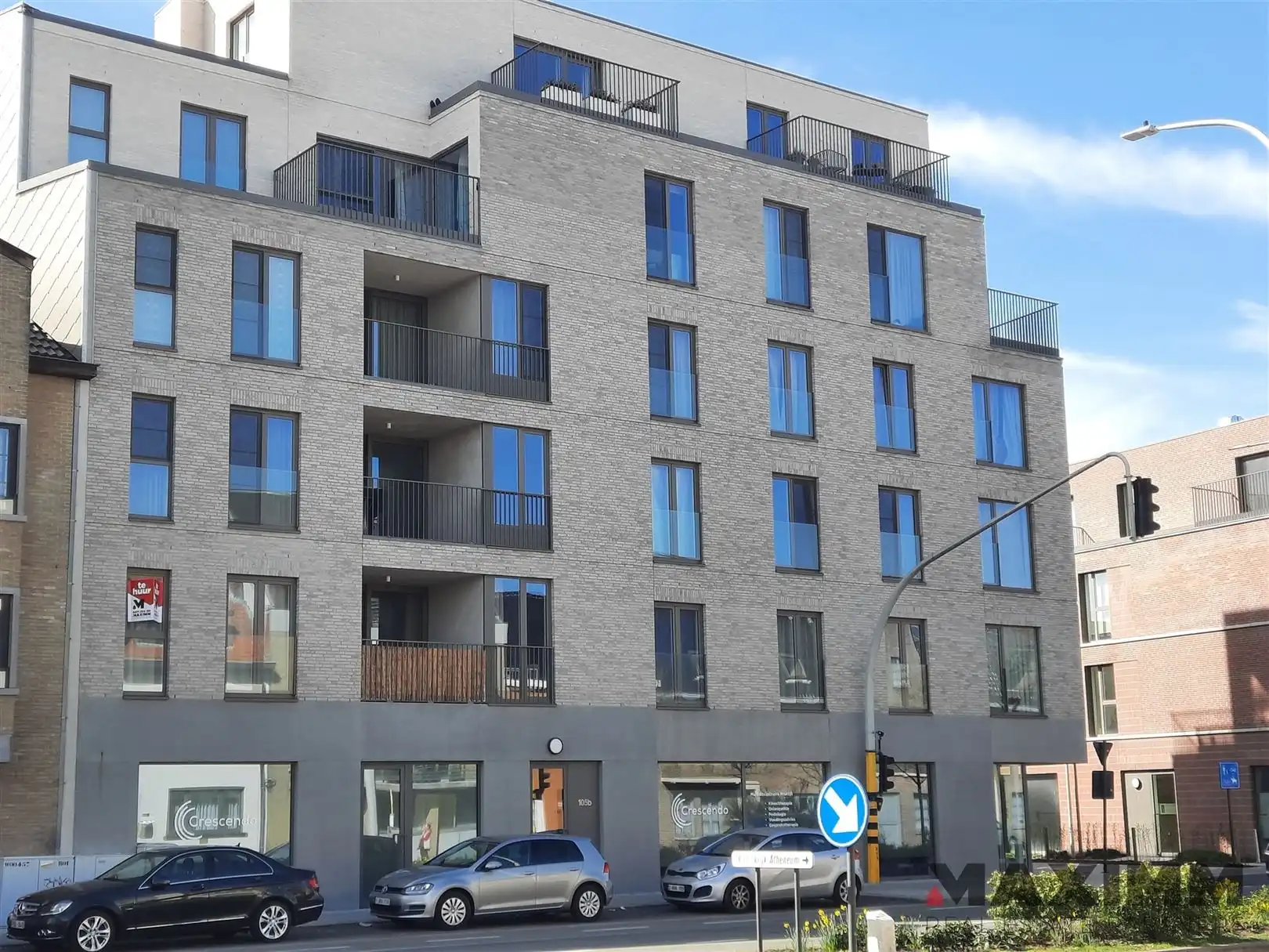 Comfortabel wonen in een park met alle faciliteiten van de stad nabij foto 3