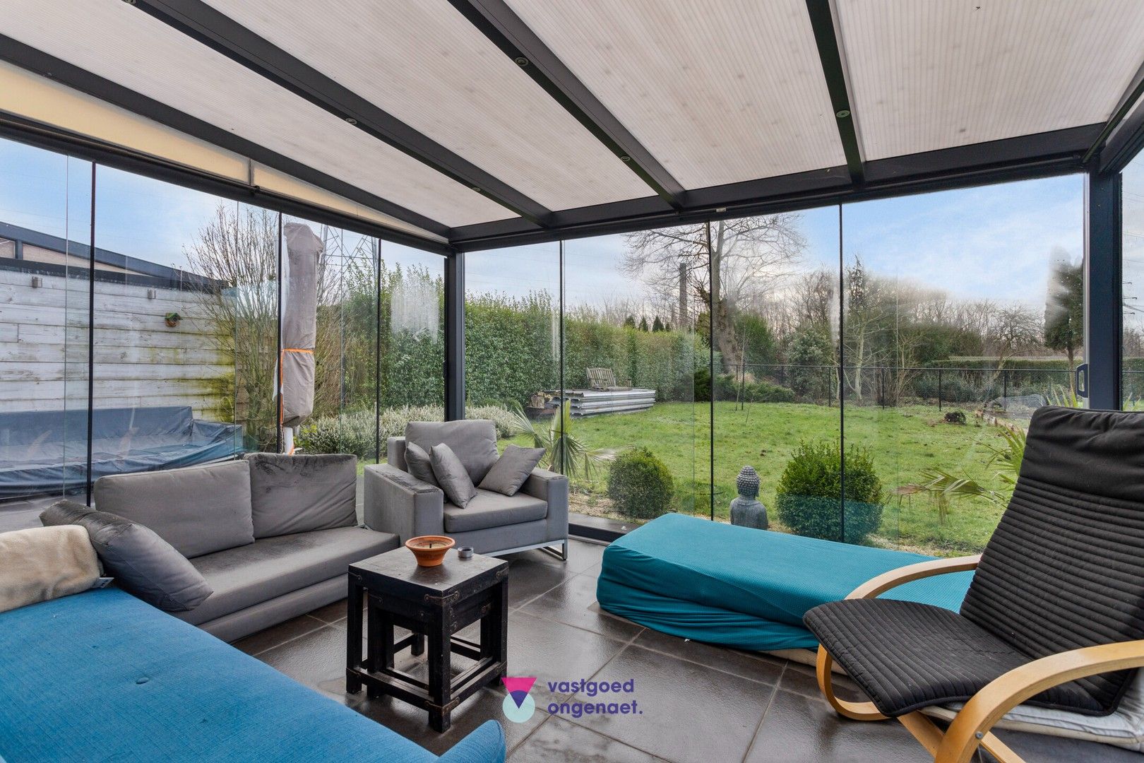 Ruime halfopen bebouwing met zonnige tuin foto 25
