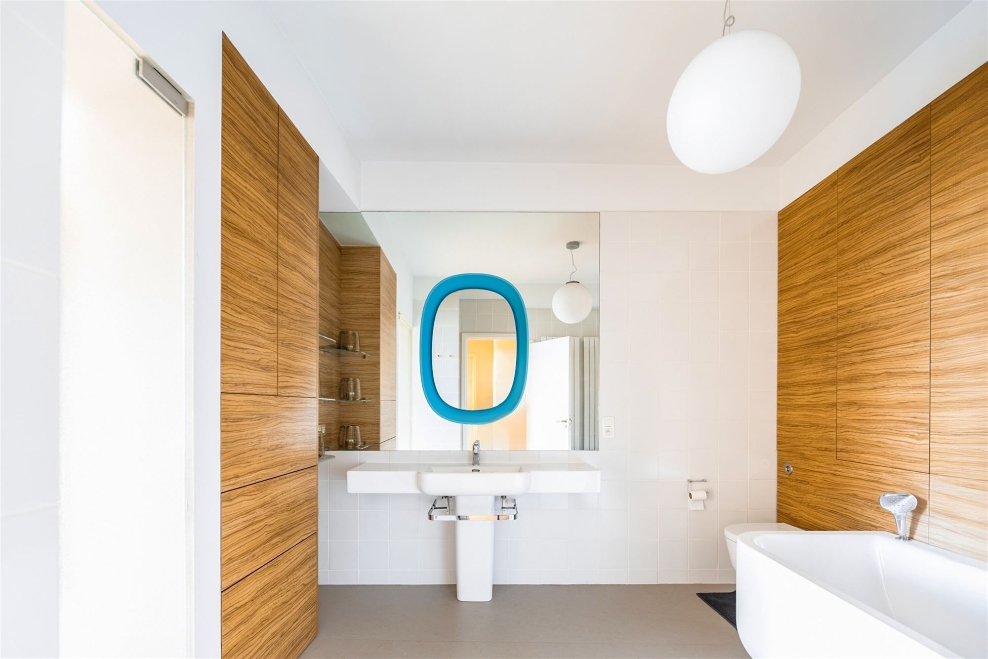 Penthouse met panoramisch terras nabij het Harmoniepark foto 22