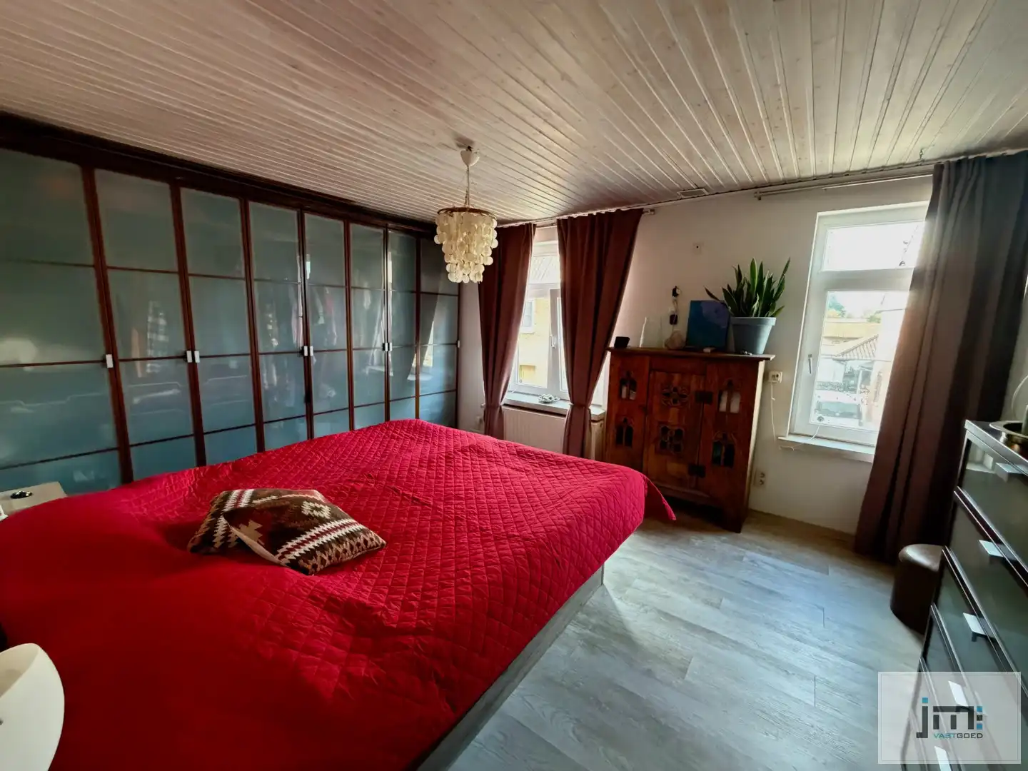 Karaktervolle en instapklare gezinswoning met ruime tuin te Sint-Lambrechts-Herk foto 8
