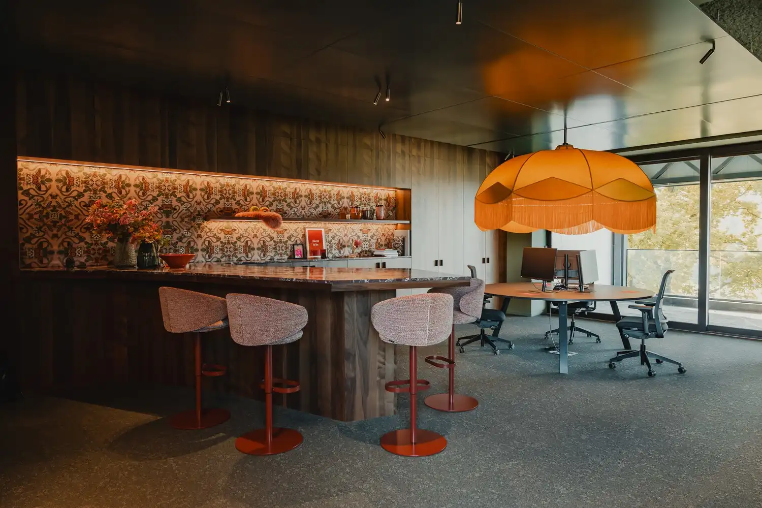 1067m² hoogwaardig kantoorgebouw foto 6