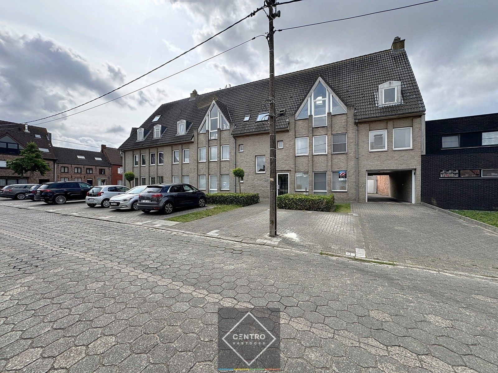 Ruim appartement met 3 slpks én garagebox te Maldegem! foto 15