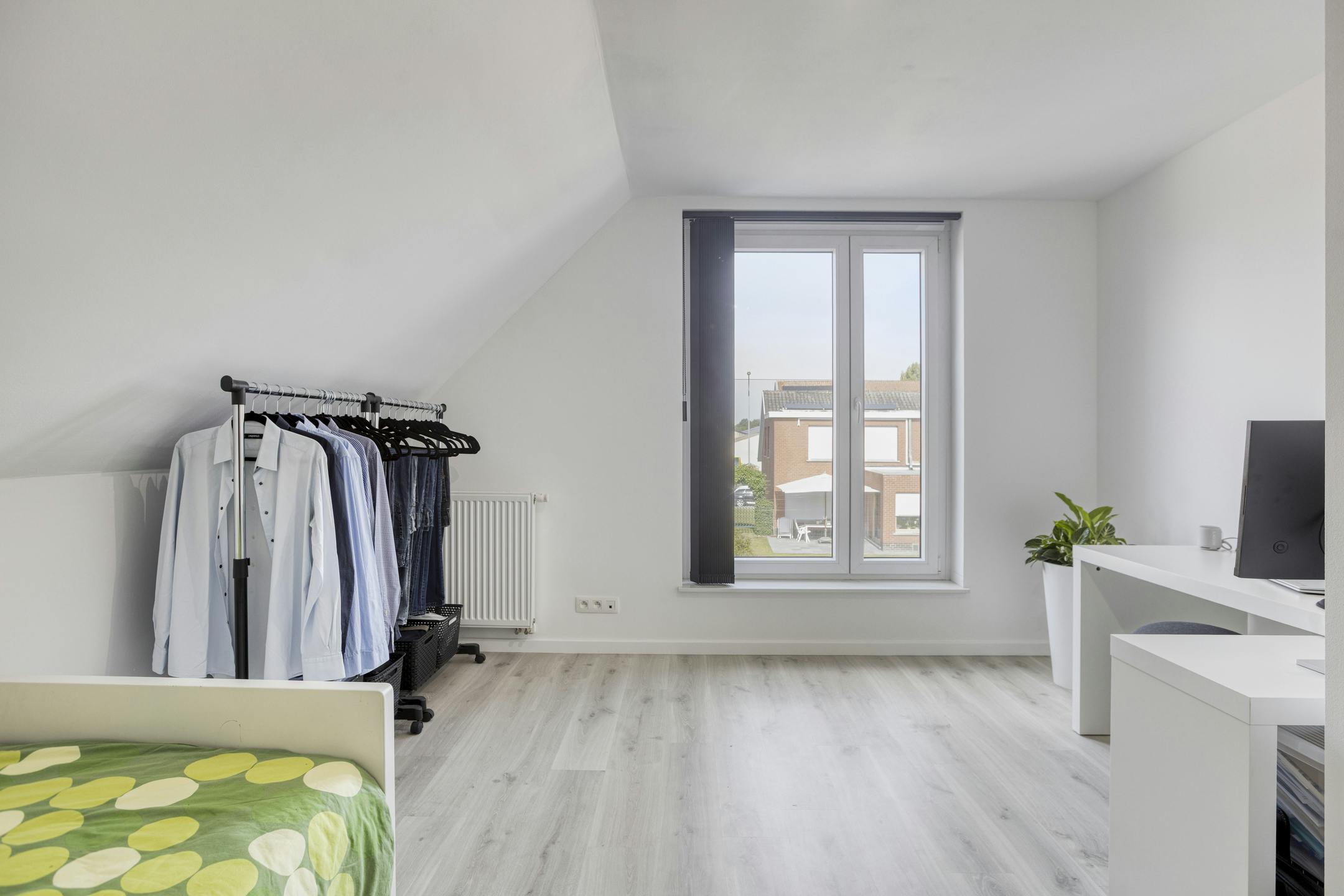 Energiezuinig halfopen huis in rustige straat te Izegem! foto 15