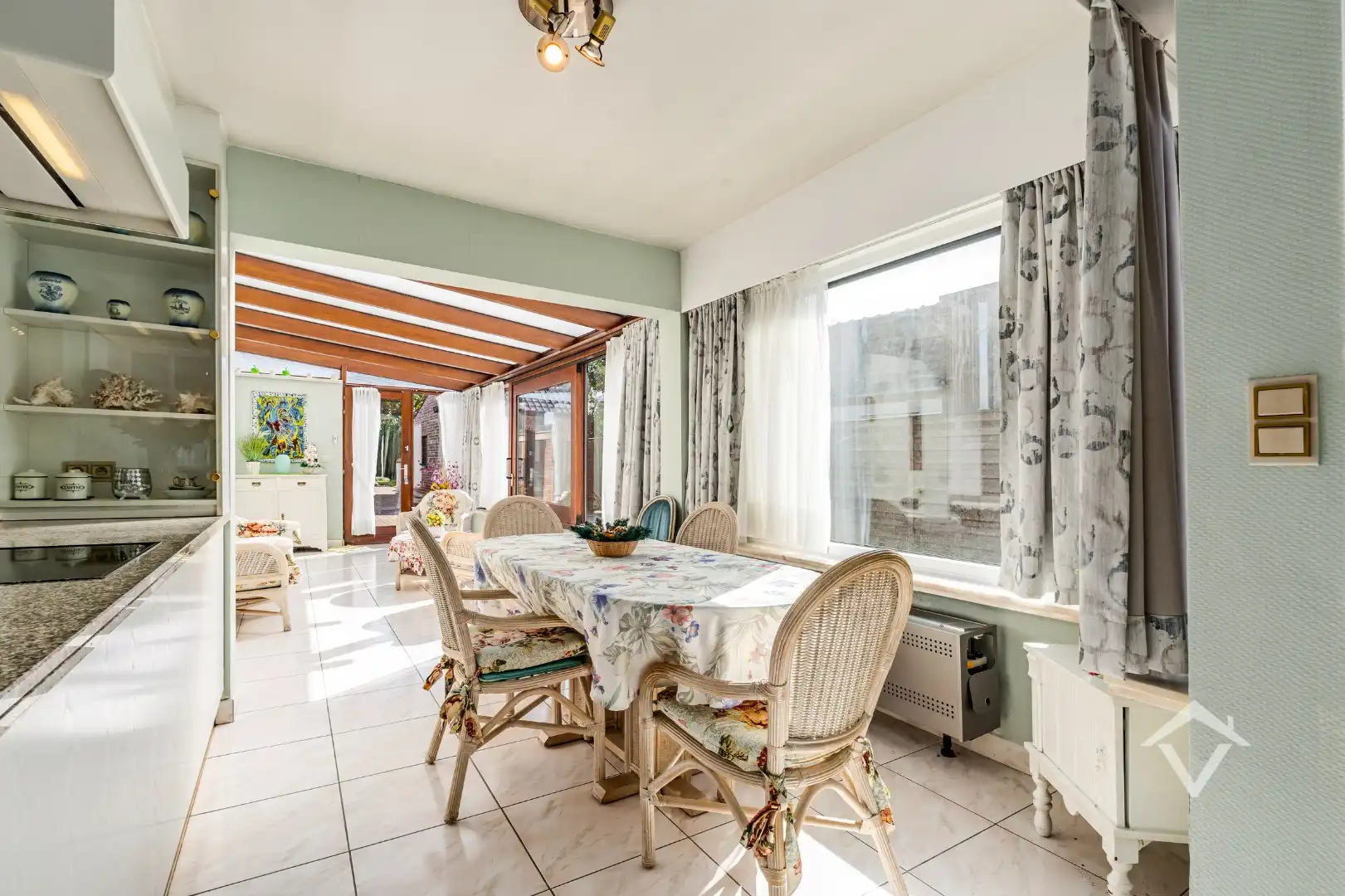 Instapklare woning met 3 slaapkamers en tuin te Ichtegem foto 10