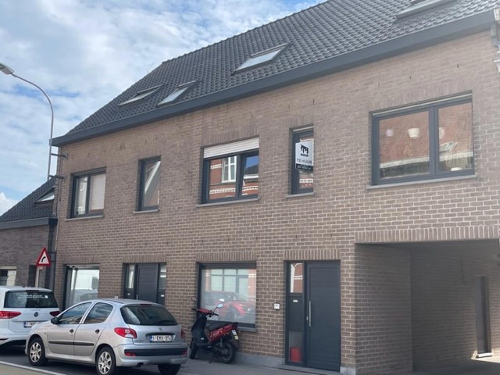 Bel etage woning met terras  in de directe nabijheid van het station en het stadscentrum foto {{pictureIndex}}