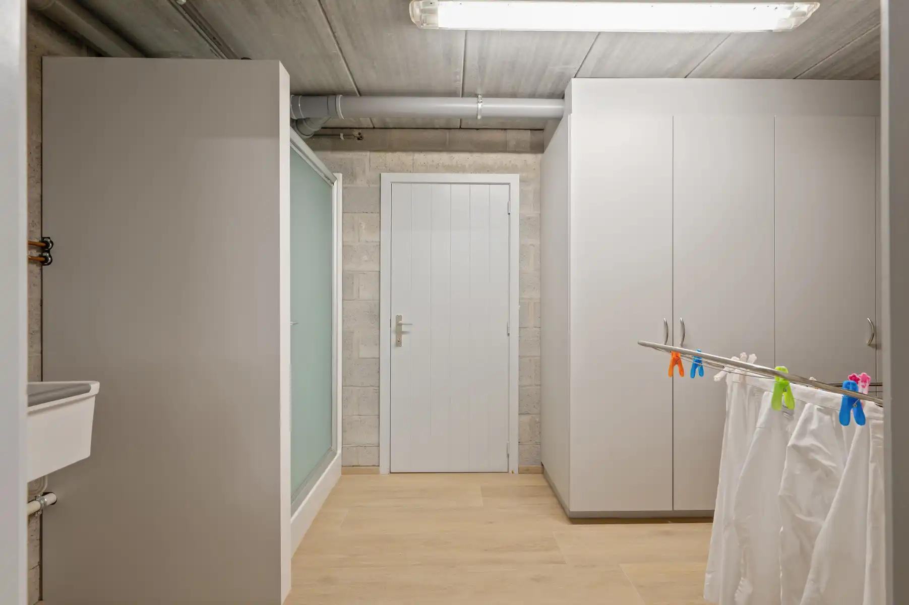 Prachtige villa in tijdloze architectuur te SCHRIEK foto 29