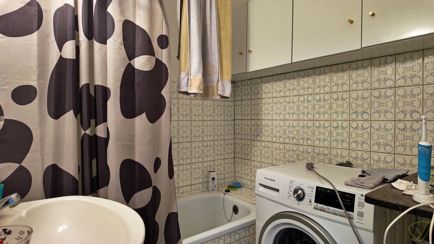 Instapklaar appartement met terras op de tweede verdieping! foto 6